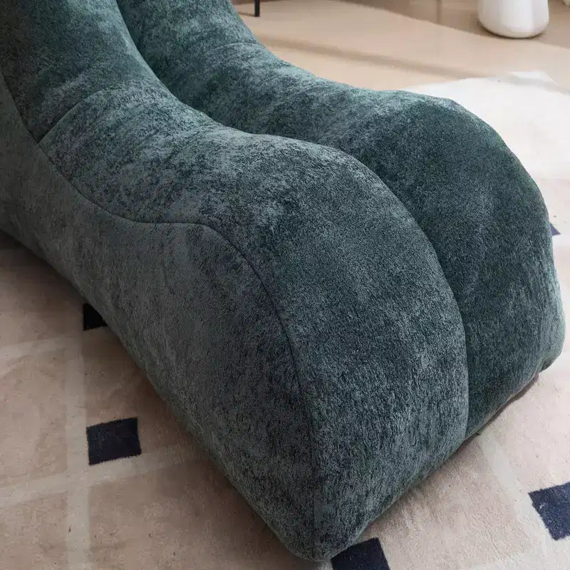 Poltrona a sacco per adulti riempita con spugna di alta qualità, piena ed elastica, che si adatta alle curve del corpo umano